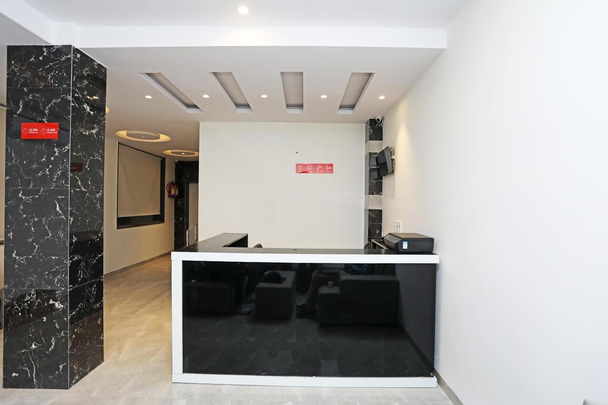 O The Dzire Hotel