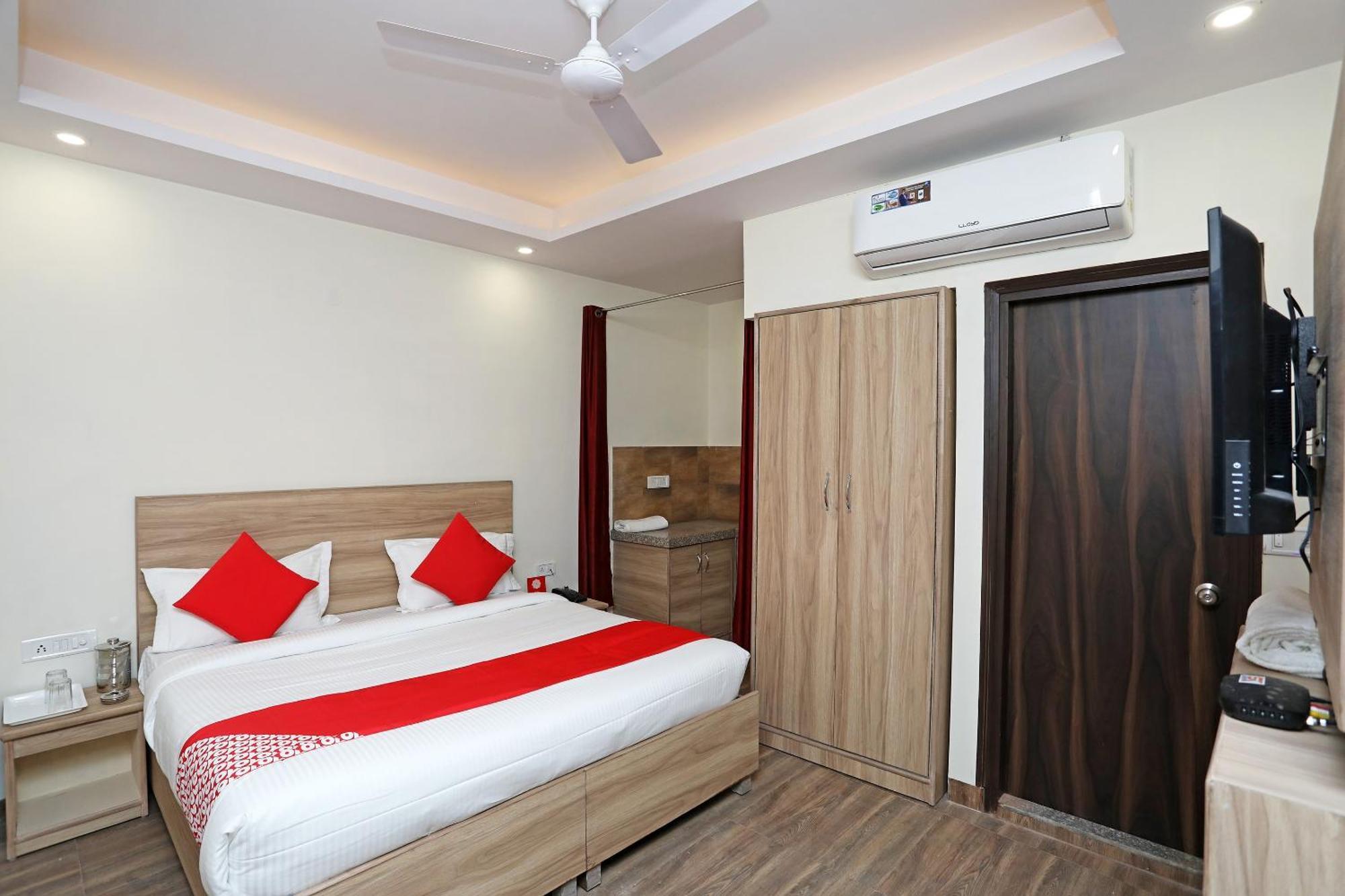 O The Dzire Hotel 3*