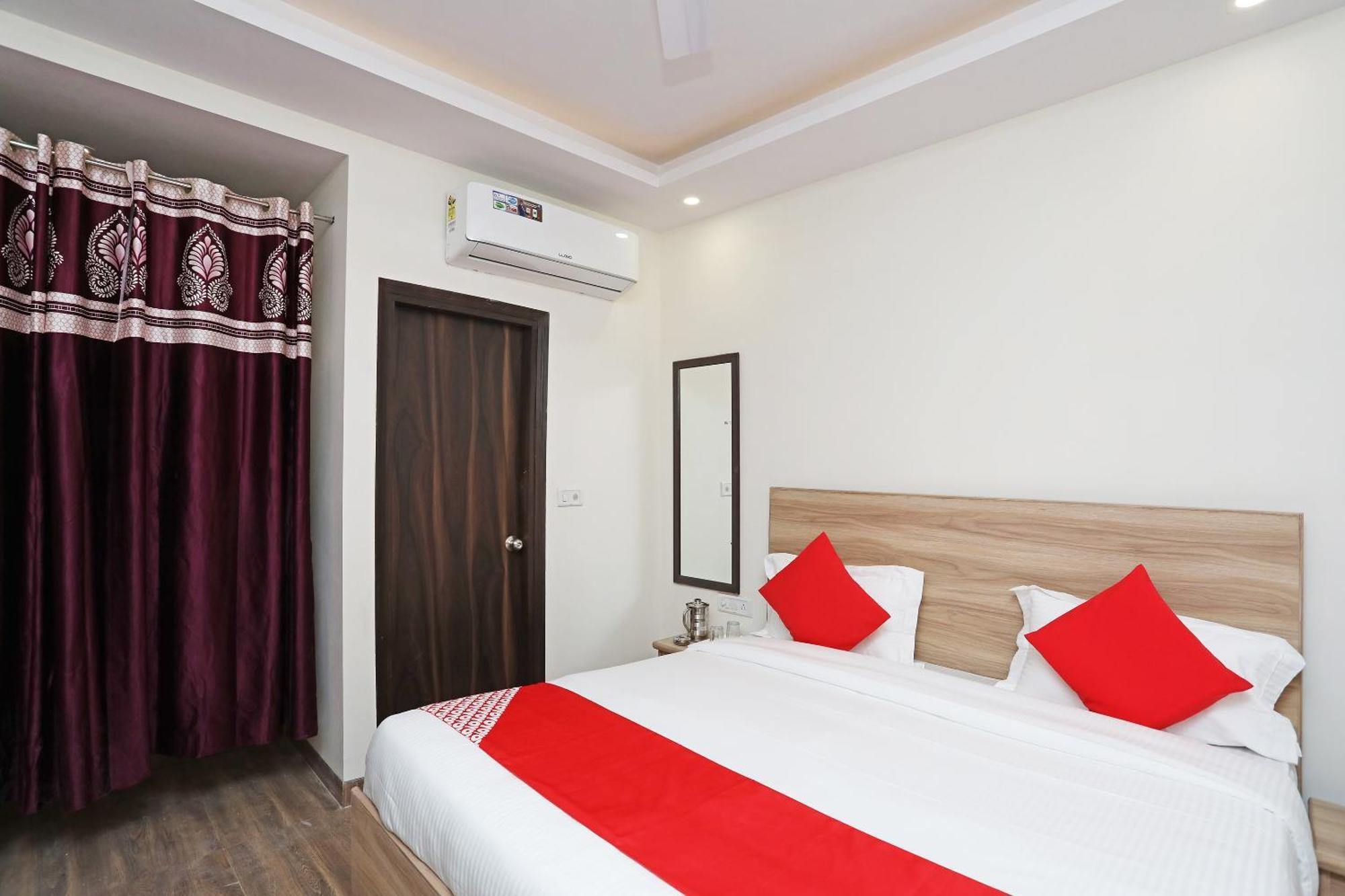 O The Dzire Hotel 3*