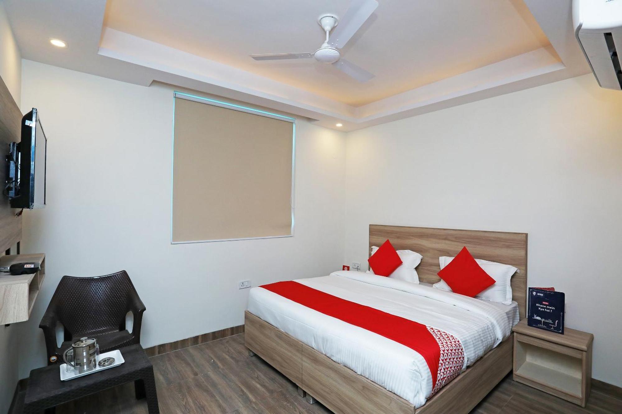O The Dzire Hotel New Delhi